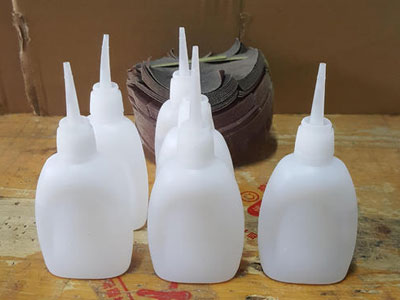 增強型瞬間膠水的特性、化學原理與使用方法